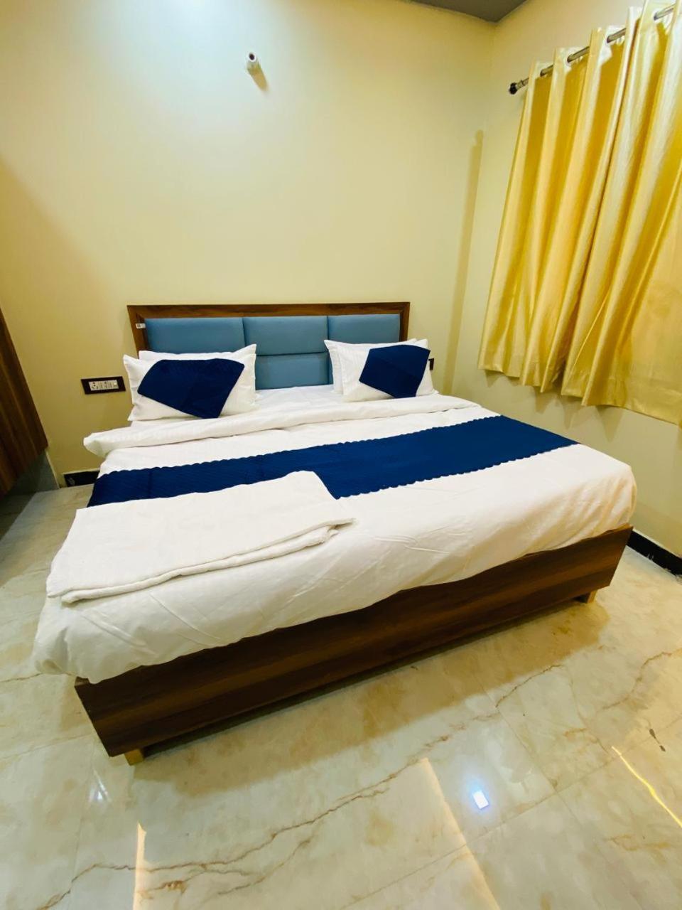 Ys Taj Hotel - Agra מראה חיצוני תמונה